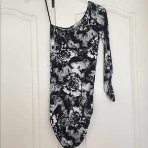 BRAND NEW. One shoulder black/white dress